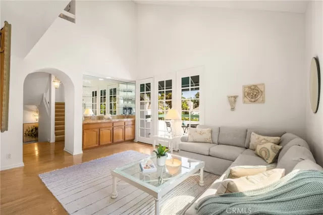 MLS: PW25192917 Condo For Sale