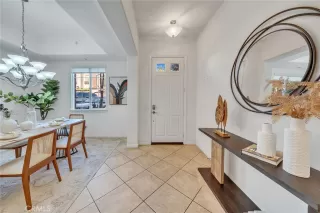 Photo #5: PW25193023 Listing 