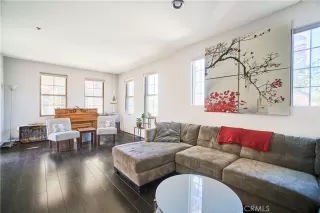 Photo #4: PW25193060 Listing