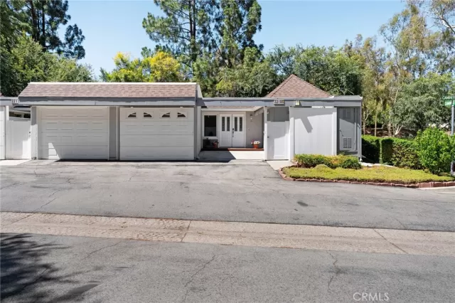 MLS: PW25193556 Condo For Sale