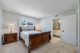 Photo #3: PW25194057 Listing 