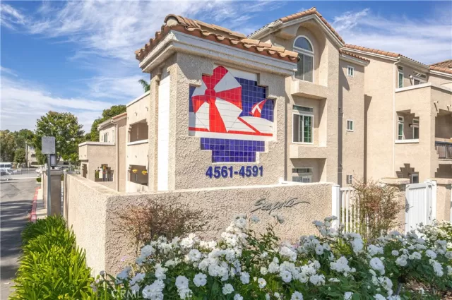 MLS: PW25194429 Condo For Sale