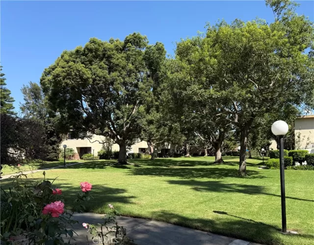 MLS: PW25195631 Condo For Sale