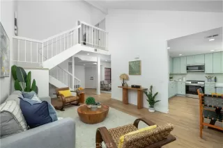 Photo #5: PW25197000 Listing 