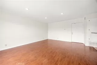 Photo #4: PW25197862 Listing 