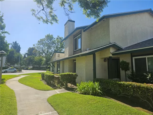 MLS: PW25198957 Condo For Sale