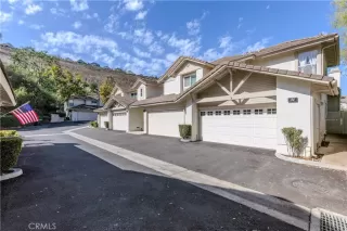 Browse active condo listings in CANYON GATE