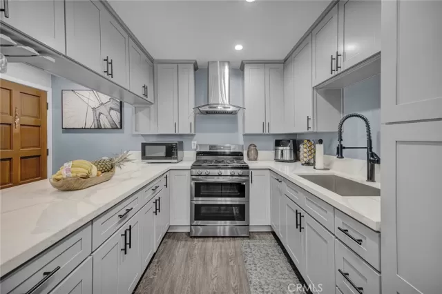 MLS: PW25201392 Condo For Sale