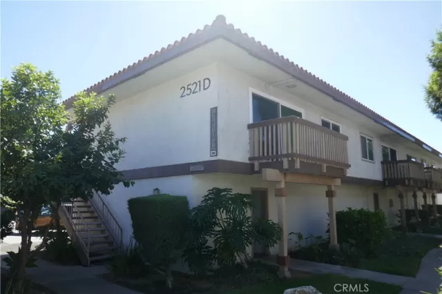 MLS: PW25202565 Condo For Sale