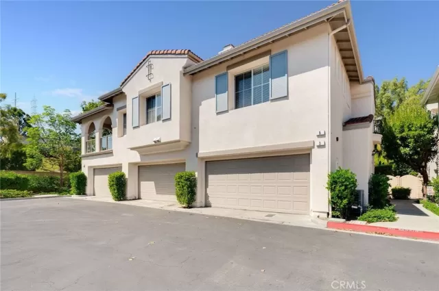 MLS: PW25203153 Condo For Sale