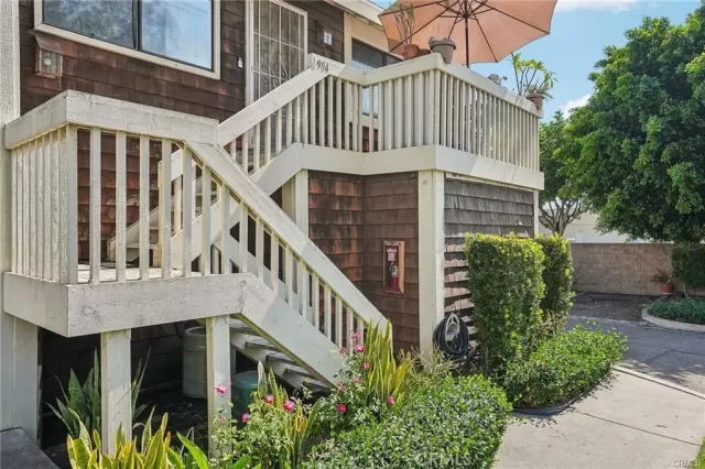 MLS: PW25209934 Condo For Sale