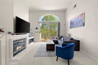 Photo #3: PW25215005 Listing