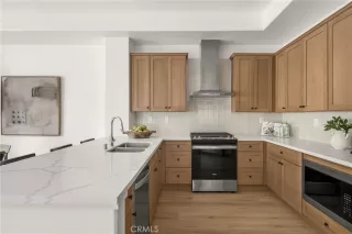 Photo #1: PW25216181 Listing 