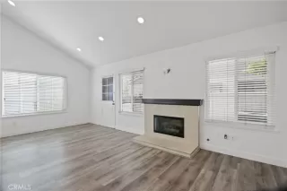 Photo #3: PW25220458 Listing