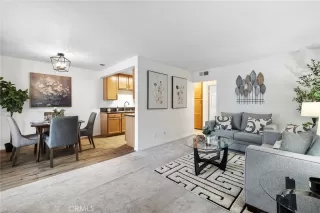 Photo #4: PW25222216 Listing 