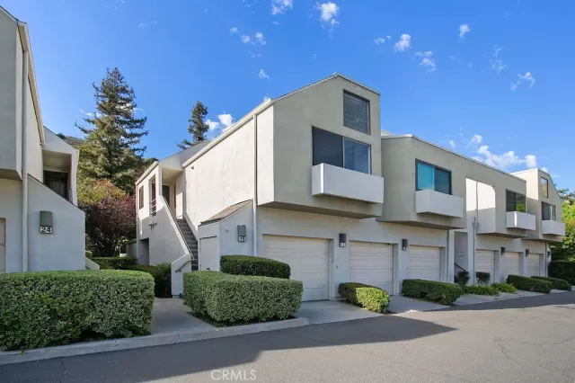 MLS: PW25224861 Condo For Sale