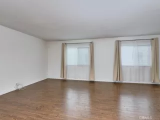 Photo #6: PW25228700 Listing 