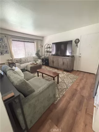 Photo #1: PW25231281 Listing 