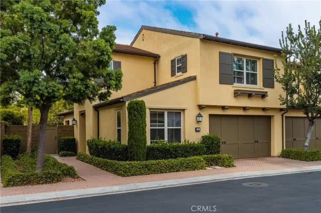 MLS: PW25232389 Condo For Sale