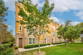 Photo #2: PW25233200 Listing