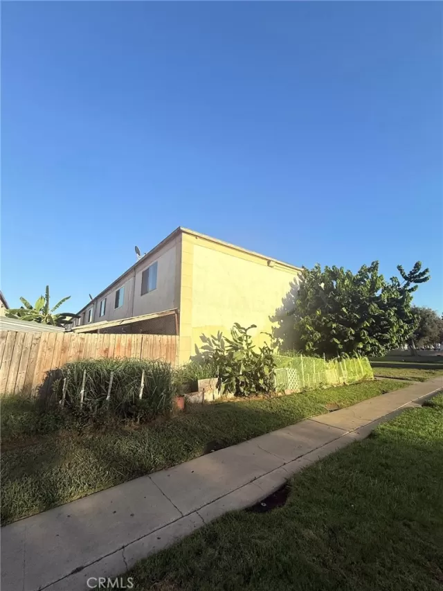 MLS: PW25233335 Condo For Sale