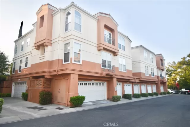 MLS: PW25233665 Condo For Sale