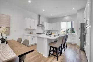 Photo #3: PW25233901 Listing