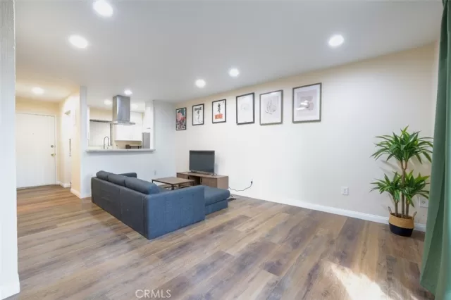 MLS: PW25234525 Condo For Sale