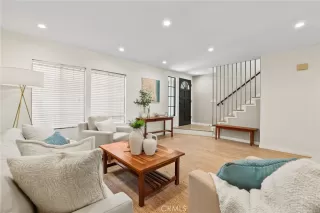 Photo #4: PW25234600 Listing 