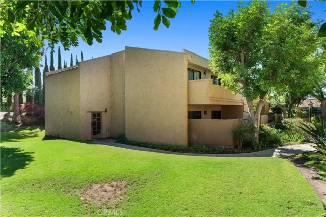 MLS: PW25235461 Condo For Sale