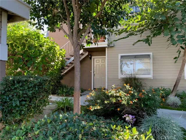 MLS: PW25237963 Condo For Sale