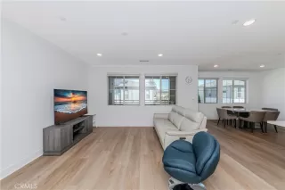 Photo #3: PW25238173 Listing