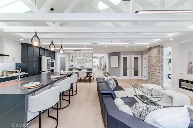 MLS: PW25238246 Condo For Sale