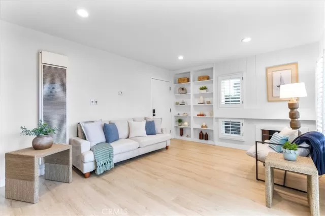 MLS: PW25240160 Condo For Sale