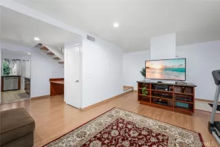 Photo #5: PW25240370 Listing