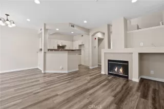 Photo #3: PW25240443 Listing 