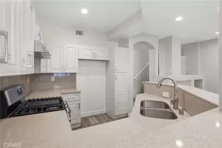 Photo #5: PW25240443 Listing 