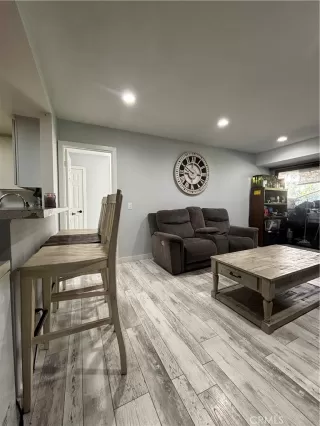 Photo #2: PW25240818 Listing 