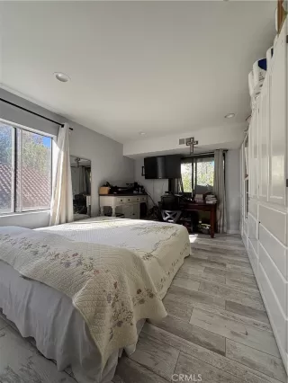 Photo #5: PW25240818 Listing 