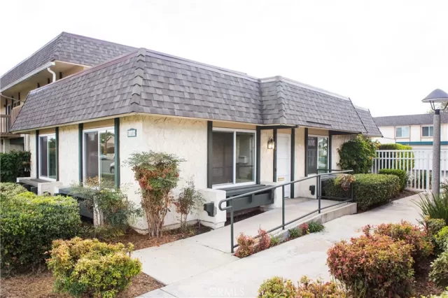 MLS: PW25241081 Condo For Sale