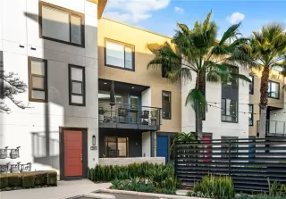 Photo #1: PW25242415 Listing