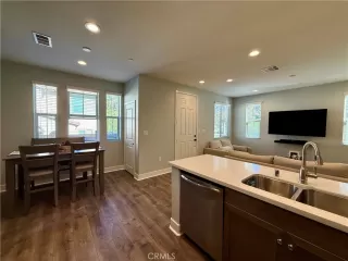 Photo #3: PW25242505 Listing 