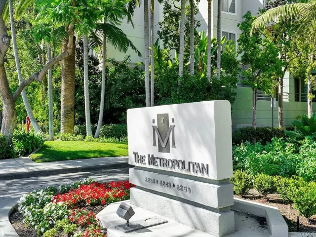 MLS: PW25245378 Condo For Sale