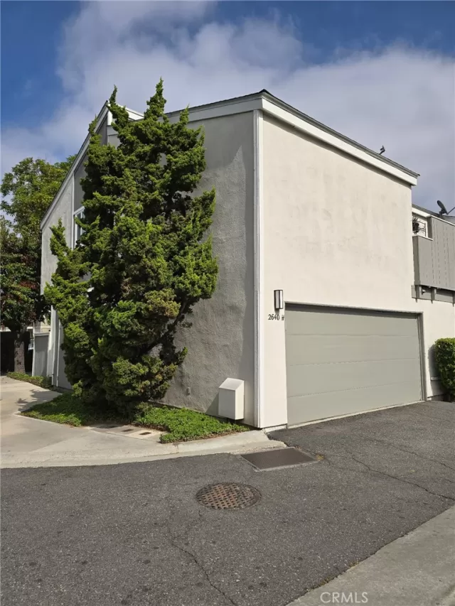 MLS: PW25247921 Condo For Sale