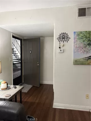 Photo #2: PW25249124 Listing