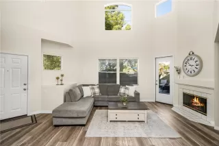 Photo #2: PW25250396 Listing 