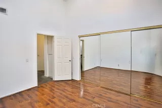 Photo #4: PW25250567 Listing 