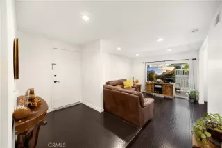 Photo #4: PW25250930 Listing