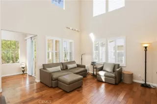 Photo #1: PW25250979 Listing 