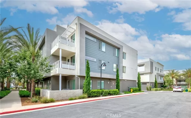 MLS: PW25251607 Condo For Sale